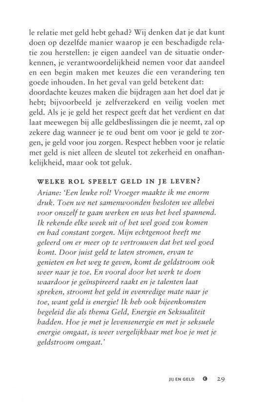 Pagina uit een boek met de titel 'Welke rol speelt geld in je leven?' en een citaat van Ariane.