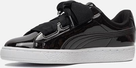 Puma Basket Heart sneakers zwart | bol