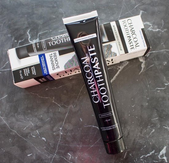 Charcoal Toothpaste Houtskool Tandpasta 75 ml - Whitening - Anti tandplak en Antibacterieel - Met Actieve Kool