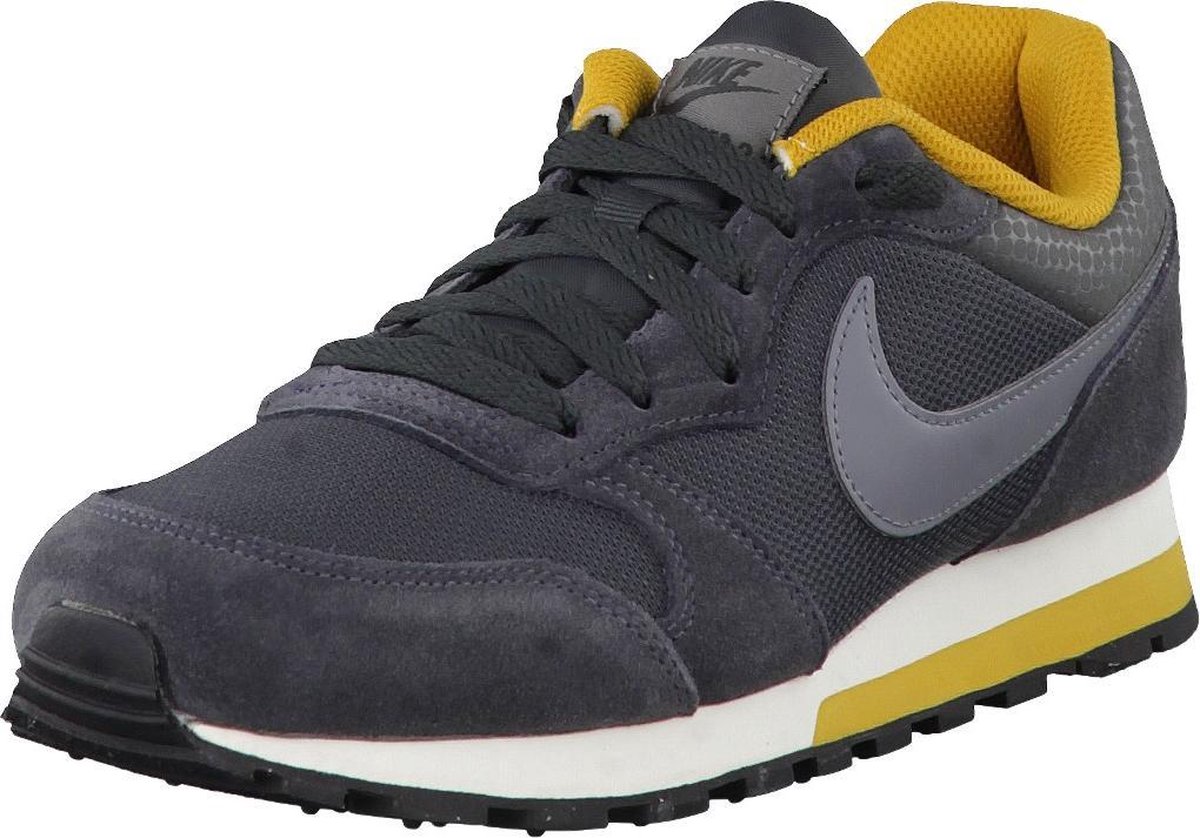 Nike MD Runner 2 Sportschoenen - Maat 40.5 - Vrouwen - grijs/geel | bol