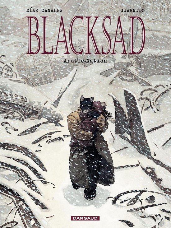 Stripboekcover Blacksad - Arctic-Nation: een antropomorfe zwarte kat in trenchcoat draagt een kind door de sneeuw.