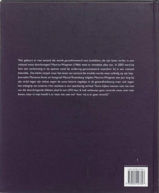 Boekomslag met tekst over Maurice Wiegman, een man in een rolstoel. Er staat 'Is er verschil?' op de cover.