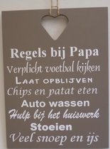 Tekstbord regels bij papa bruin