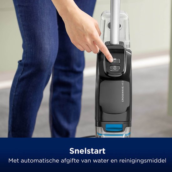 Close-up van de zwarte BISSELL CrossWave, met tekst 'Snelstart' en 'Met automatische afgifte van water en reinigingsmiddel'.