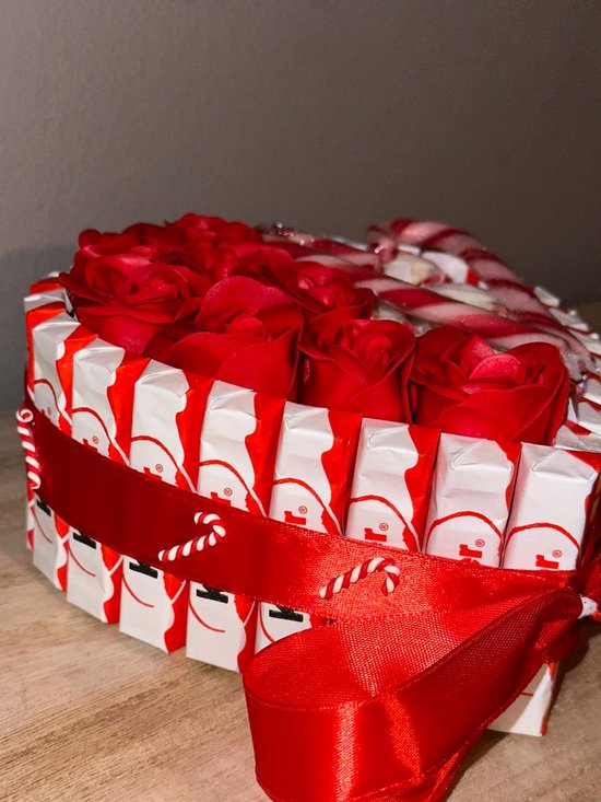 Cadeau coeur en chocolat - Chocolat Raffaello et Kinder - Coeur de Noël -  Cadeau de... | bol