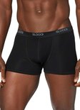 Zwarte Sloggi boxer op model, met logo-band.