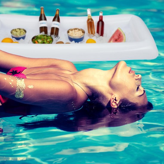 relaxdays Opblaasbare koeler - zwembad - luchtbed - opblaas beer pong - opblaasbare bar