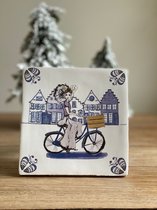 Petit Paris - Hollands tegeltje - Delftsblauw - fiets - 13 x 13 cm - Zeeuws meisje
