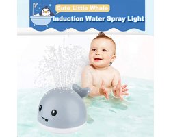 foto van Mini de Badwalvis - Badspeelgoed - Grijs - Lichtjes - Vis Spuit Water - Badspeeltjes - Voor in bad - Fish Spray Water - bad walvis - Waterspeelgoed - Speelgoed - Fish Bath Toy - Sensor Fontein