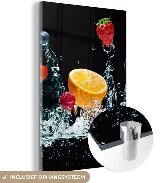 MuchoWow® Glasschilderij 80x120 cm - Schilderij acrylglas - Water - Fruit - Sinaasappel - Aardbei - Kers - Zwart - Foto op glas - Schilderijen