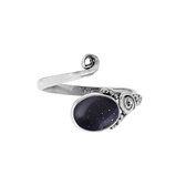 Jewelryz | Kayra | Ring 925 zilver met blauwe zonnesteen edelsteen | Verstelbaar in maat |
