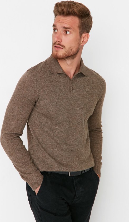 Trendyol Mannen Standaard mouw Basis Mink slim-fit herensweater met polohals en knopen, slim gebreide trui