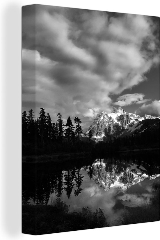 Canvas schilderij 120x160 cm - Wanddecoratie Een zwart wit afbeelding van het Nationaal park North Cascades - Muurdecoratie woonkamer - Slaapkamer decoratie - Kamer accessoires - Schilderijen