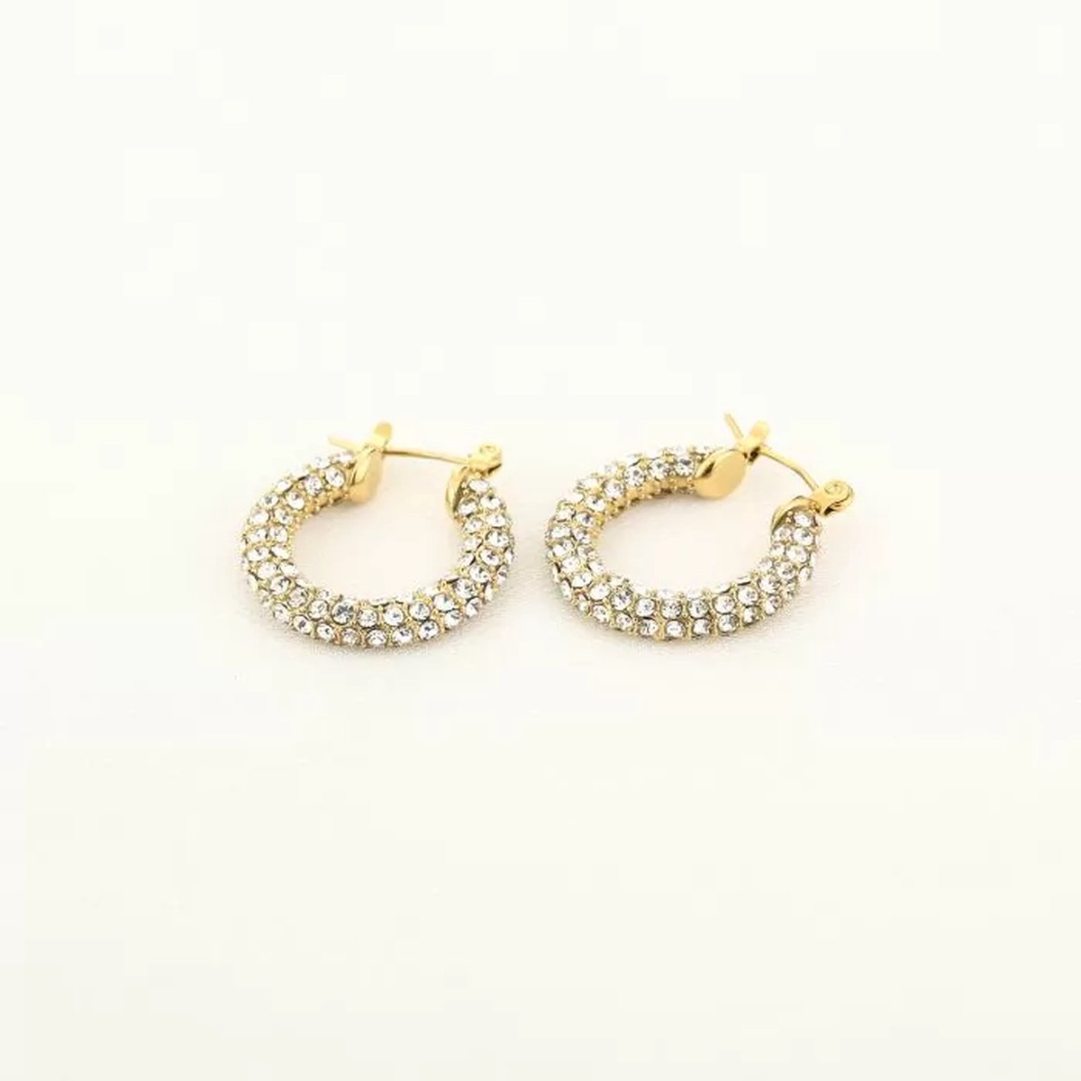 Oorringen- hoops- Shimmer- Strass- Glam- Sparkle- Feestelijk