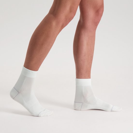 BBB Cycling Fietssokken Wit - 2 Paar - Lengte: 10cm - Duurzame Wielrensokken Zomer - Maat 44/47 - Fietssokken Heren en Dames - CombiFeet BSO-06 van BBB Cycling — afbeelding 2