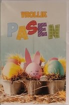Vrolijk Pasen! Een kleurrijke kaart met een paashaas tussen de eieren! Een leuke kaart om zo te geven of om bij een cadeau te voegen. Een dubbele wenskaart inclusief envelop en in folie verpakt.