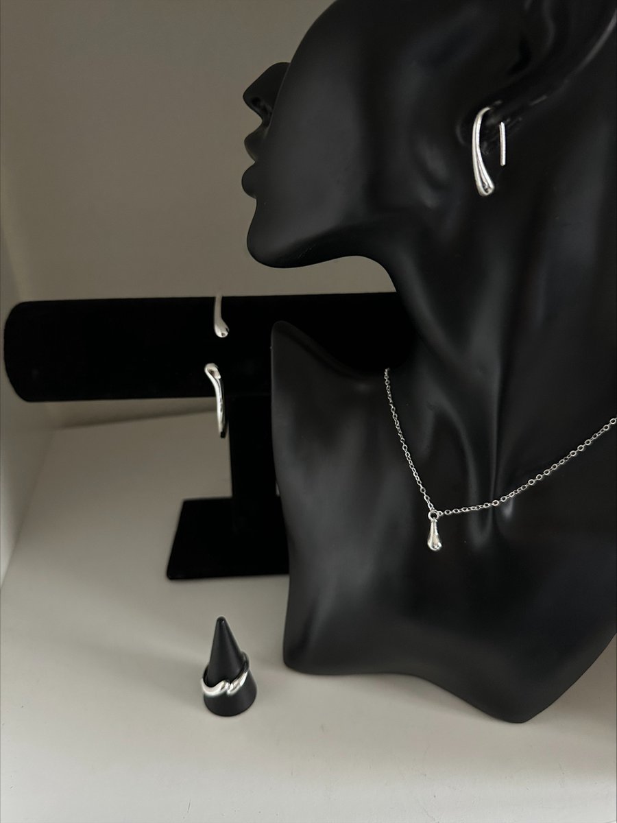 Sieradenset, ketting, oorbellen, armband en ring | Make up | Parfum | Moederdag | Verjaardagscadeau| Cadeautje| Valentijnsdag| Kado | sieraden | vaderdag | oorbellen | oorsieraden
