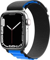 Mobigear - Watch bandje geschikt voor Apple Watch SE (44mm) Bandje Nylon Gespsluiting | Mobigear RidgeRelay - Zwart / Blauw