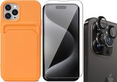 Hoesje Pasjeshouder geschikt voor iPhone 15 Pro - Screenprotector GlassGuard + Camera Lens Screen Protector Zwart - Siliconen Case Back Cover Oranje