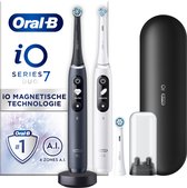 Oral-B IO - 7 - Noire Et Blanche - Brosses À Dents Électriques - Connectées Bluetooth