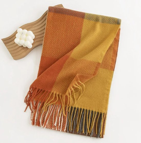 Sjaal Oranje/ oker / super zacht / 206 cm lang en 65 cm breed / verkrijgbaar in 10 verschillende kleuren