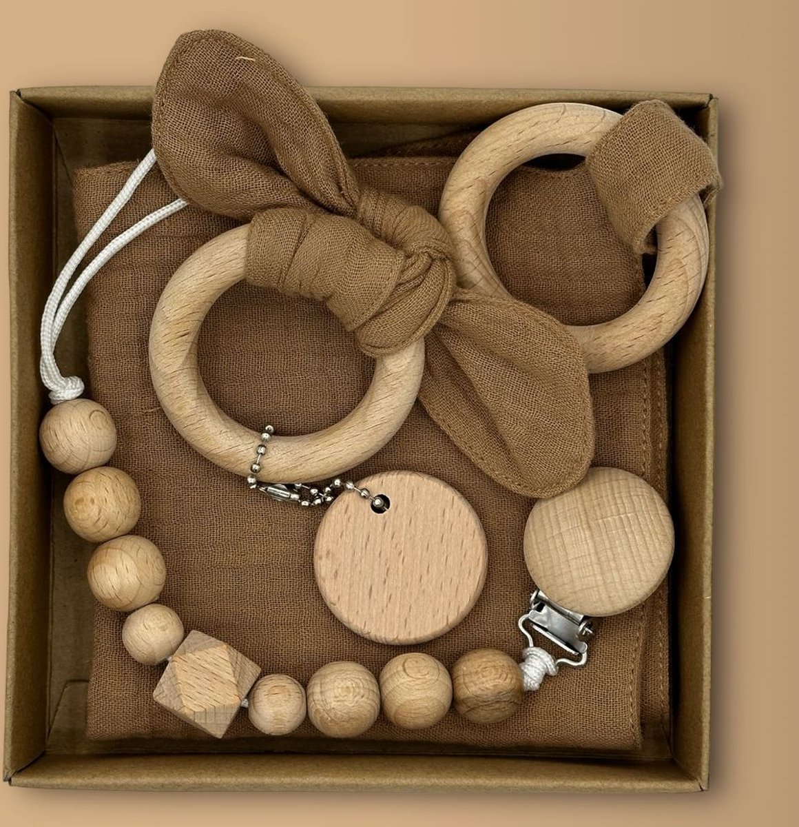 Goedkoopste Knuffeldoekje met bijtring - Geboorte Cadeau - Baby Geschenkset - Kraampakket - Baby Shower Geschenken - Baby Houten Tandjes - Bruin