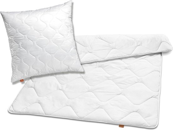 beddengoedset Basic 120 hoofdkussen 80 x 80 cm + dekbed voor het hele jaar 135 x 200 cm microvezel medium, wit