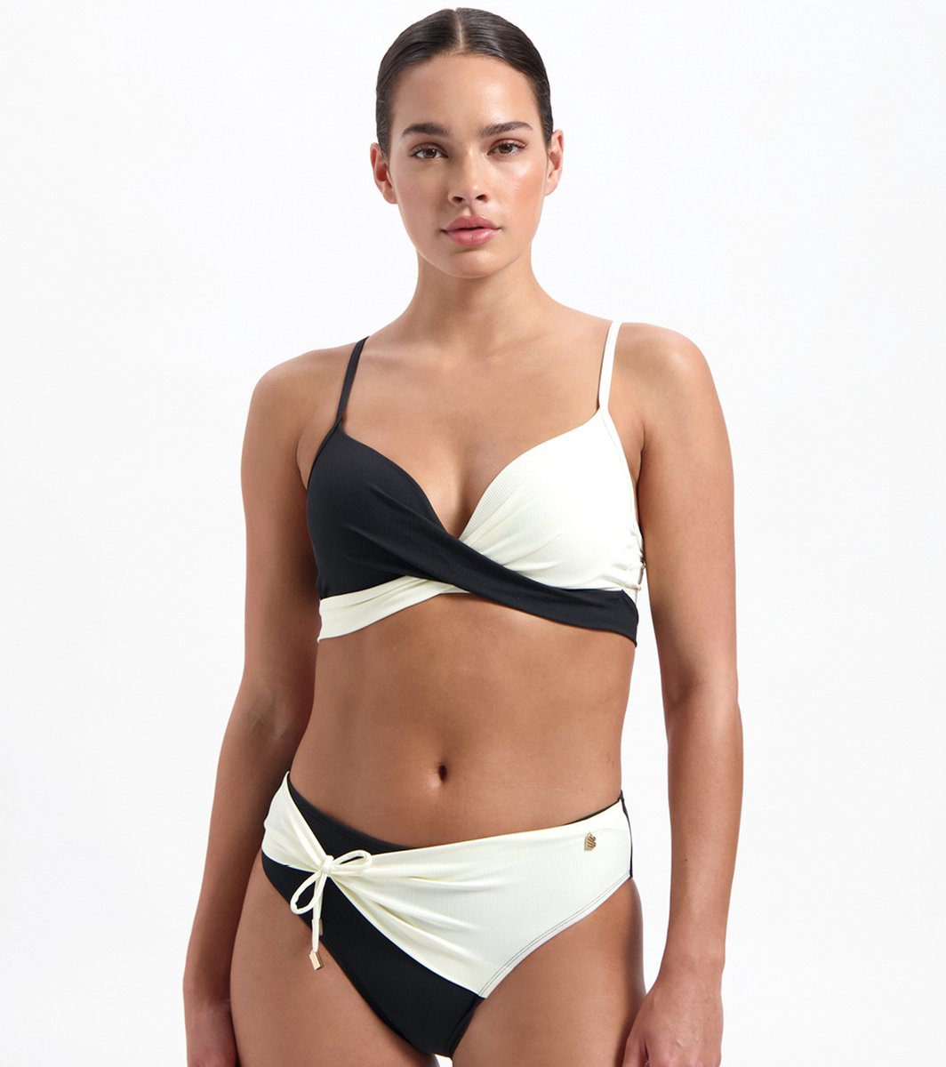 Beachlife Vanilla & Black twist bikinitop — afbeelding 5