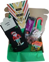 Cadeau box – Kerst pakket - Kerst cadeau - Kerst geschenk - Tropisch - Socks waar je HAPPY van wordt - Verrassings Pakket - Gift box - Grappig - Cadeau voor vrouw man – Kado – Sokken - Geschenkdoos –LuckyDay Socks - Maat 41-45
