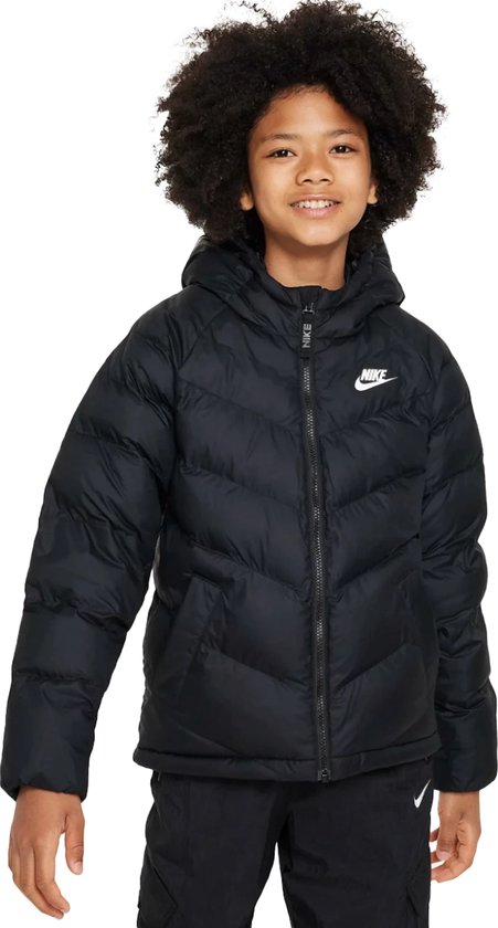 Nike sportswear jas in de kleur zwart.