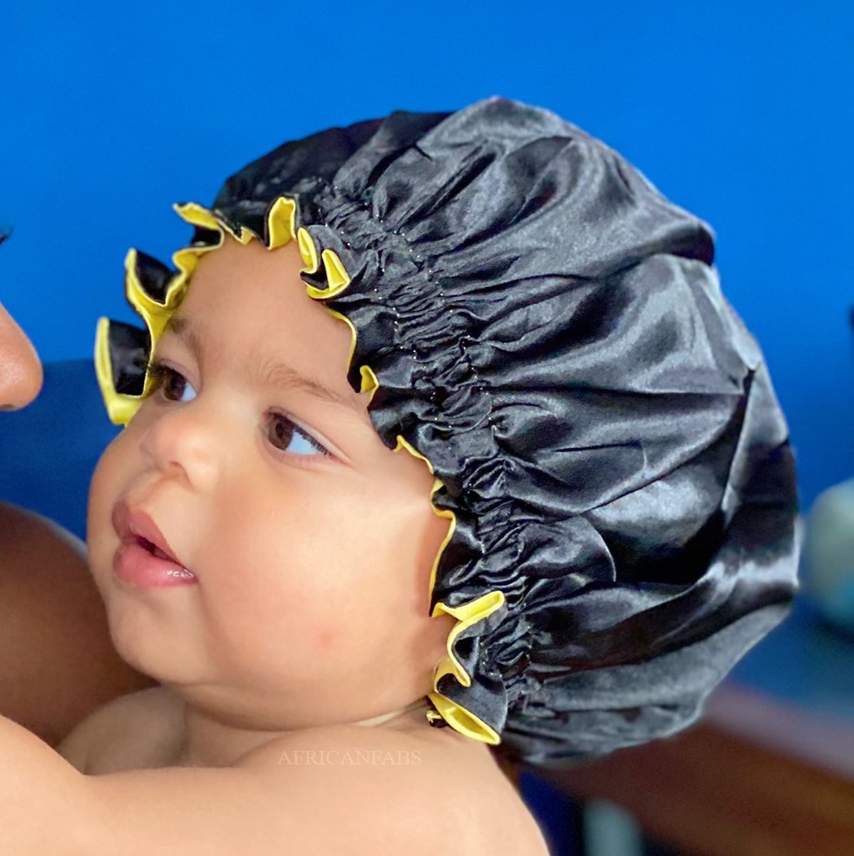 Zwarte / Gele Satijnen Slaapmuts voor Kinderen van 3-7 jaar AfricanFabs® / Kinder Hair Bonnet / Haar bonnet van Satijn / Satin bonnet