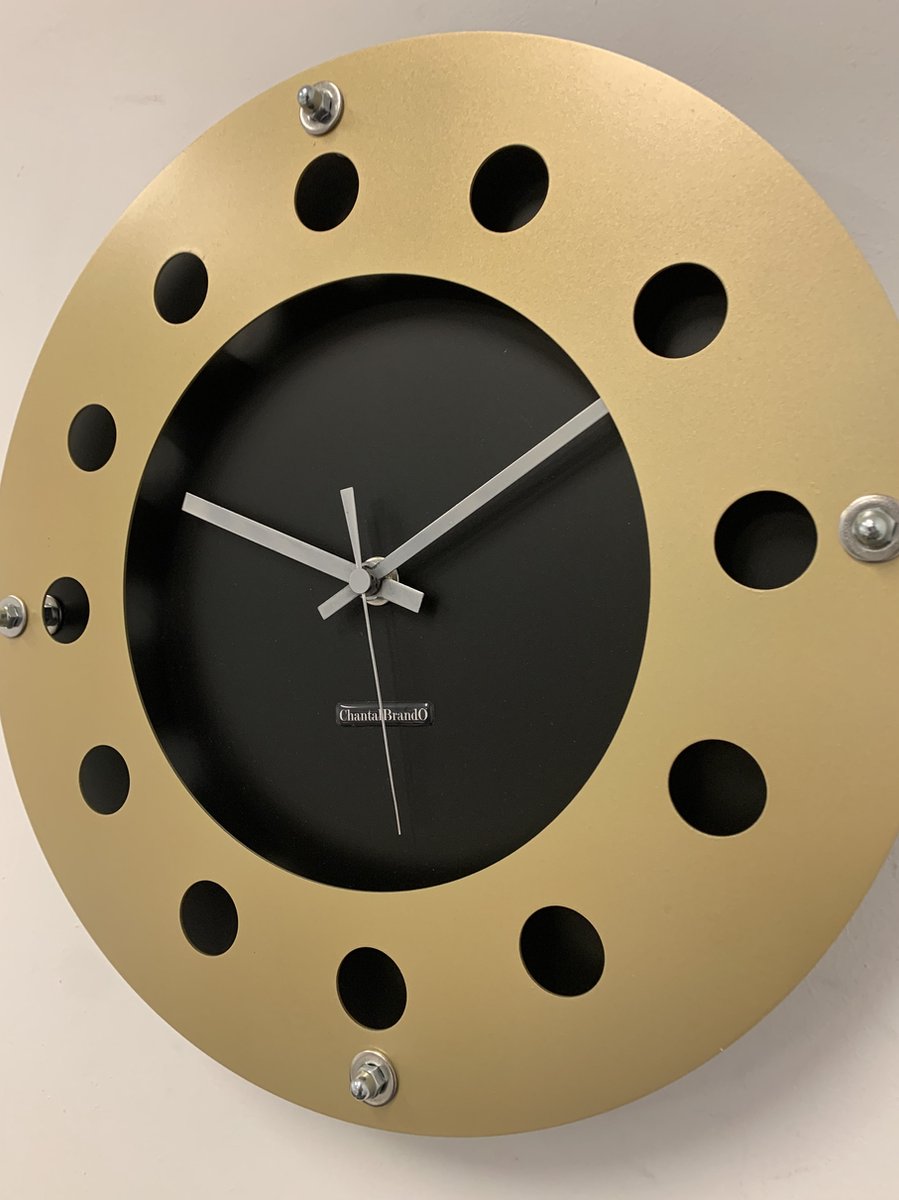 Wandklok CHANTALBRANDO -- GOLDEN EARRING -- MODERN DESIGN --