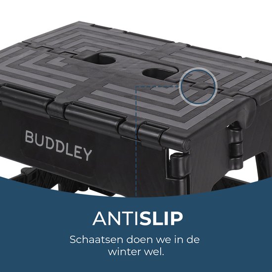 Close-up van een zwart BUDDLEY krukje met antislipdetails op het oppervlak.