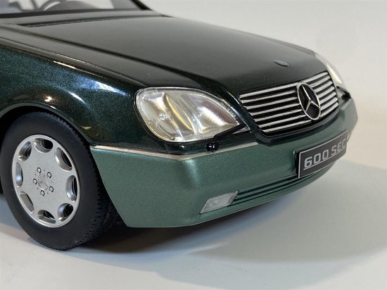1992 Mercedes-Benz 600 SEC (Groen Metallic) (30 cm) 1/18 KK Scale