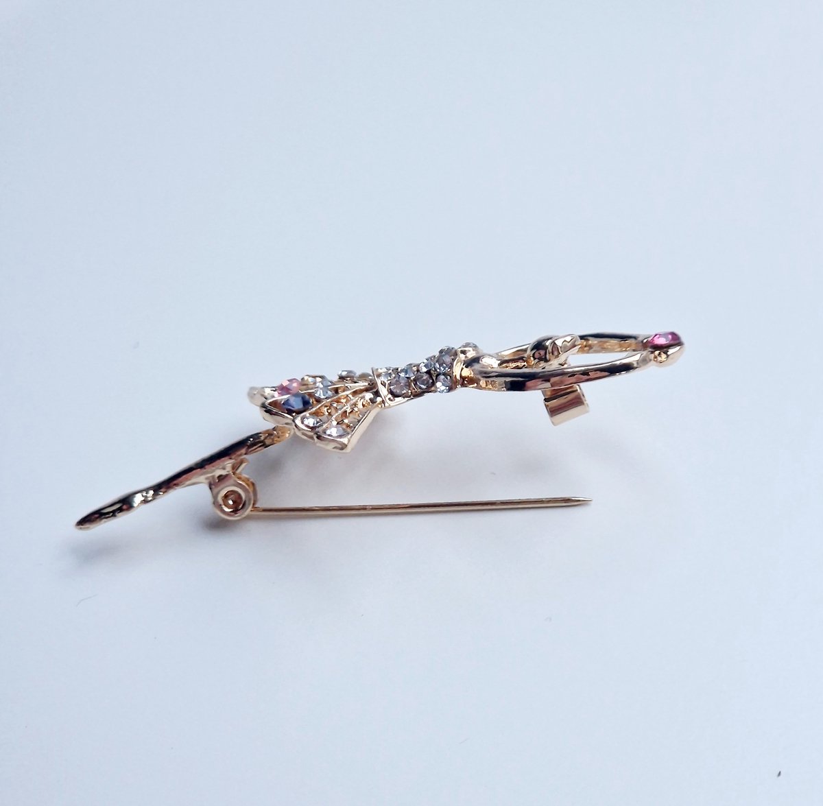 SSyang 8 Stuks Broche voor Kunstparels boog Broche, Strik Broche Sieraden Pin voor Vrouwen Zilver, Kleding Sweater Sjaal-Clip Hoed tas Decoratie (Goud&Zilver