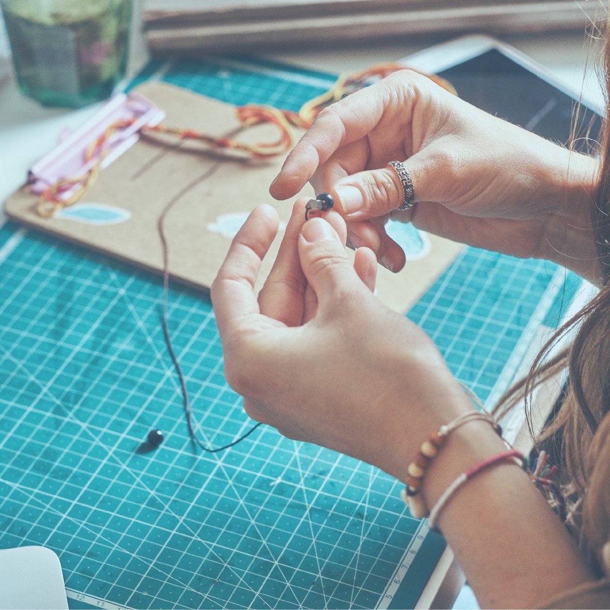 MMOBIEL Sieraden Reparatie Set – Gereedschap Sieraden voor Reparaties en Maken van Oorbellen, Armbanden, Kettingen en meer - 845 Stuks – incl. Sieraden Tangen, Draad en Sieraden Benodigdheden - Goud — cadeau in Hobby - foto 5