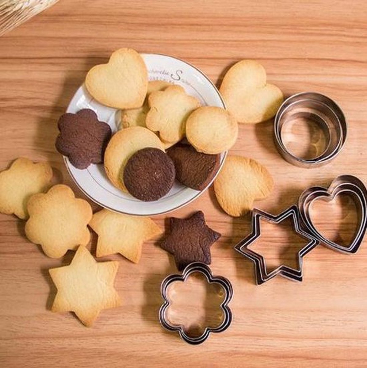 Uitsteekvormen set - 5 Bloemen - 3,5 tot 8CM - Bloemen vormen voor uitsteken Koekjesdeeg, Fondant, Klei etc. RVS - Bloemblaadjes — afbeelding 7