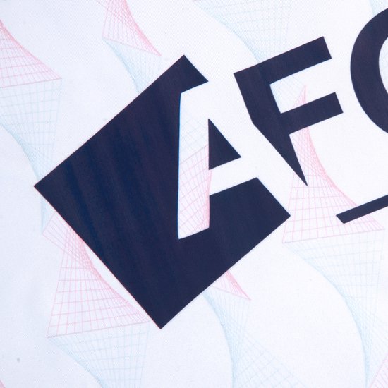 Close-up van het AFCA voetbalshirt met een gedetailleerde grafische print.