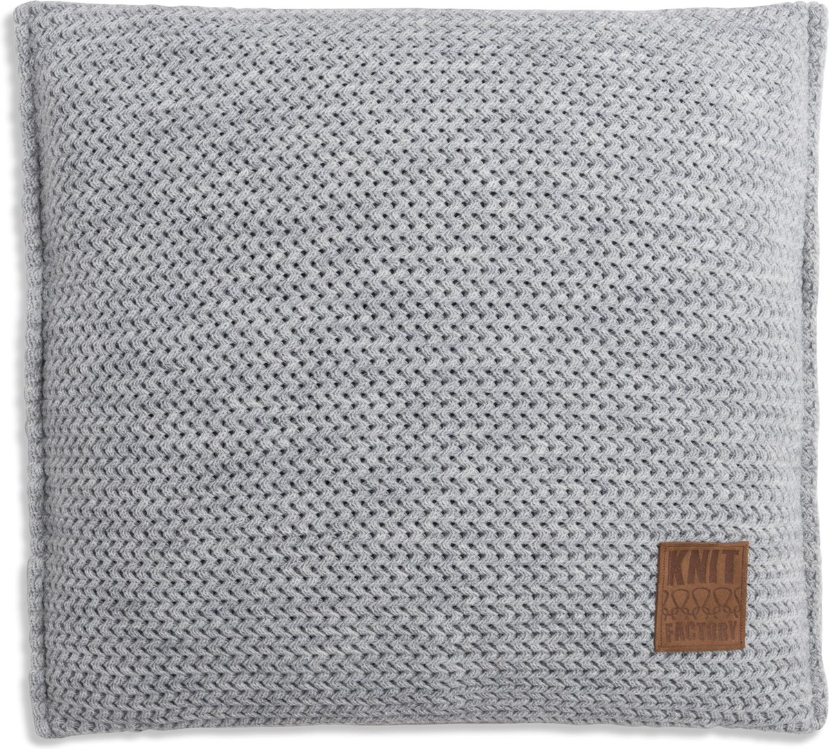 Knit Factory Maxx Sierkussen - Vierkant kussen - Kussen woonkamer - Bank kussen - Decoratie kussen - Licht Grijs - 50x50 cm - Kussenhoes inclusief kussenvulling