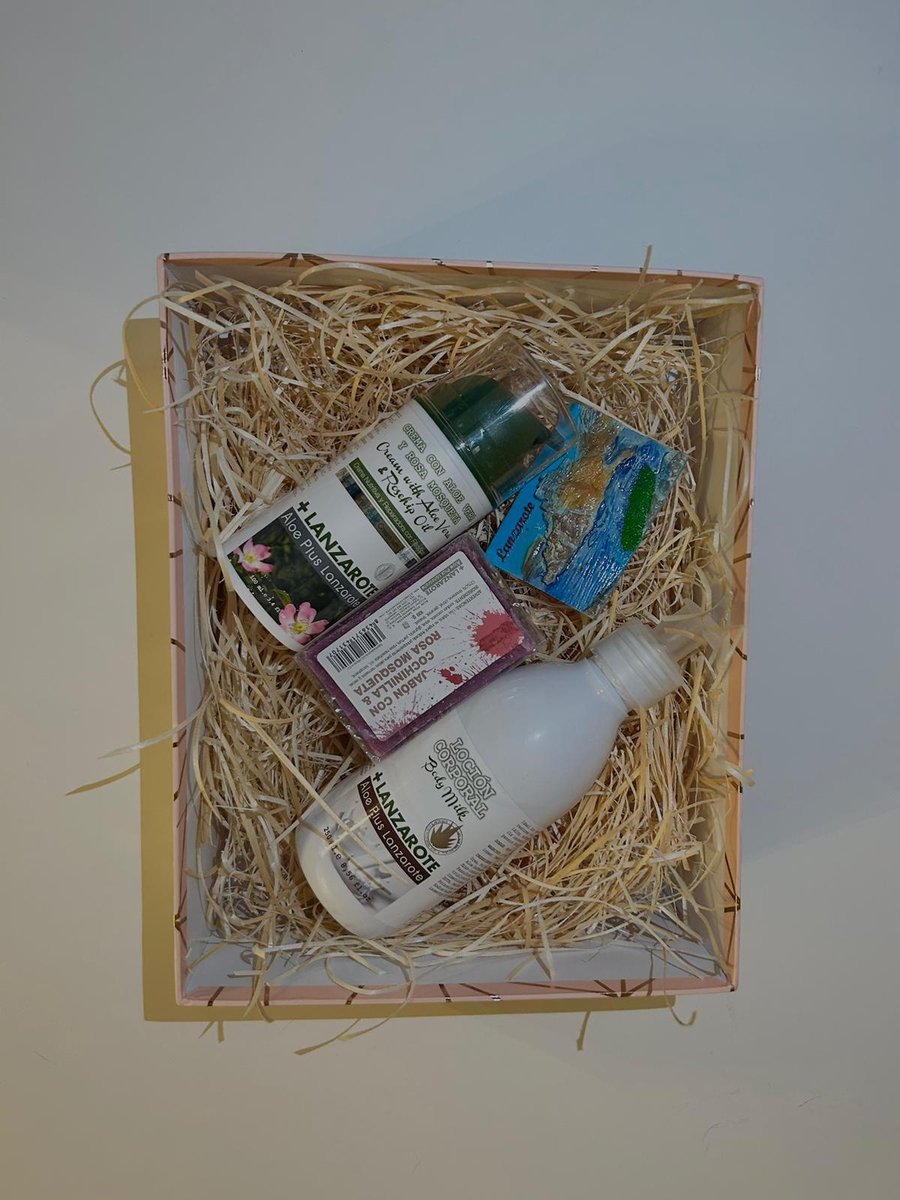 Cadeauset - Hoogwaardige cosmetica - 3 producten + gratis - Lichaamscrème met wilde roos - Lichaamsmelk - Zeep met roos - Aloë Canarias - 100% origineel van de Canarische Eilanden - Lanzarote - Perfect als cadeau