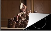 KitchenYeah® Inductie beschermer 80x52 cm - Hoop verschillende chocoladepaashazen - Kookplaataccessoires - Afdekplaat voor kookplaat - Inductiebeschermer - Inductiemat - Inductieplaat mat
