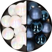 24x stuks kunststof kerstballen mix van parelmoer wit en donkerblauw 6 cm - Kerstversiering