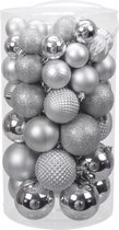 60x Zilveren kunststof kerstballen 4 tot 7 cm mix - Glans/mat/bewerkt - Onbreekbare plastic kerstballen zilver