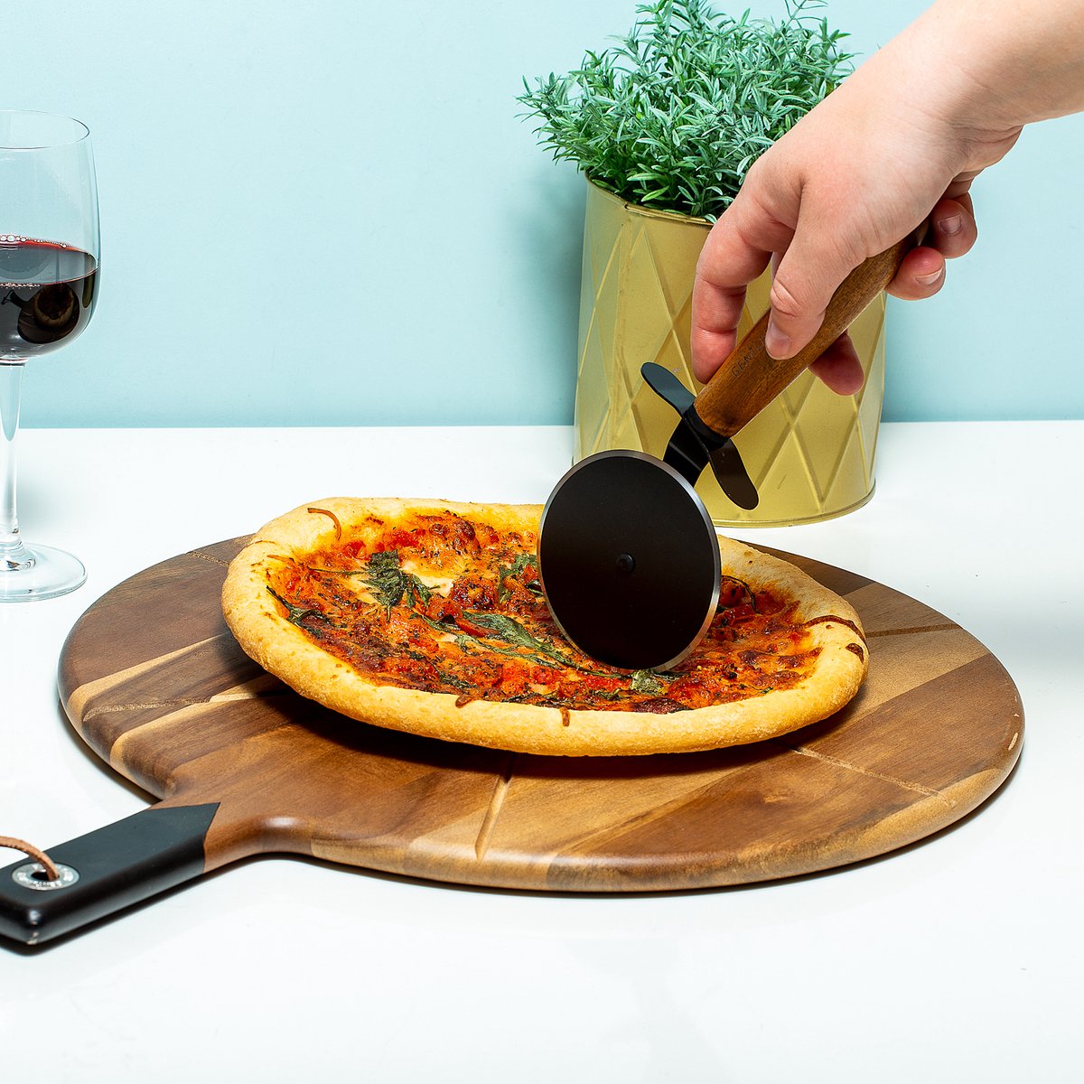 Gentlemen's Hardware Pizza Cutter & Serving Board