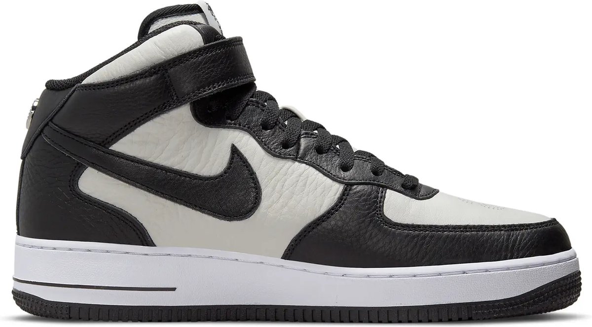 Nike Nike Air Force 1 Mid Stussy Light Bone Sneakers Unisex Zwart