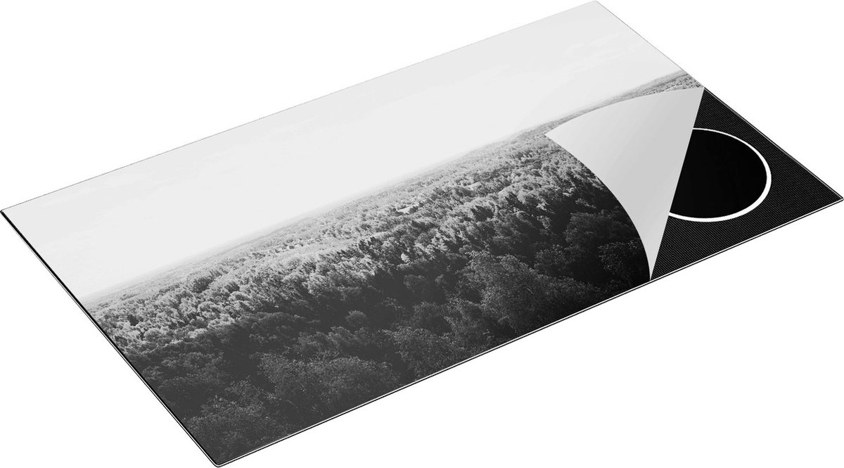 Chefcare Inductie Beschermer Eindeloze Bos met Groene Bomen - Zwart Wit - 89,6x51,6 cm - Afdekplaat Inductie - Kookplaat Beschermer - Inductie Mat