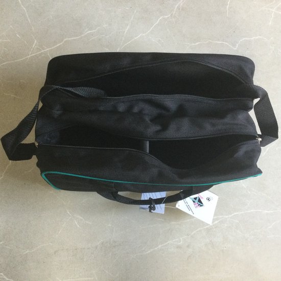 Bowling Bowlingtas 1-Bal 'Single Classic' Ebonite, hunter green, schoenen naast de bal