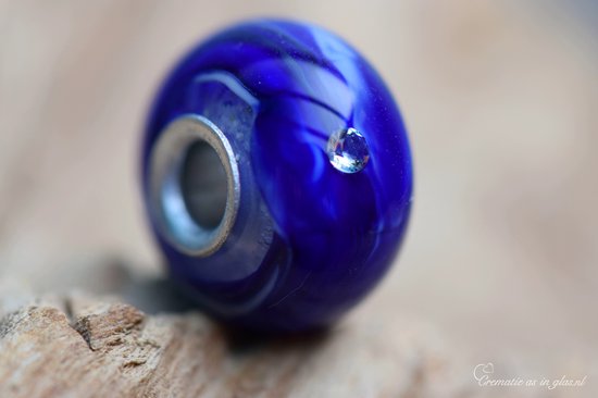 Urn-Crematie as gedenk bedel-Crematie as vast in glas-Crematie as kraal-Double Colors Blauw/Wit met 2x Zirkonia-Assieraad-Gedenkbedel voor aan armband-Gedenkbedel voor aan eigen ketting of armbandUrn mens-Urn hond-Urn kat-meerdere kernmaten mogelijk