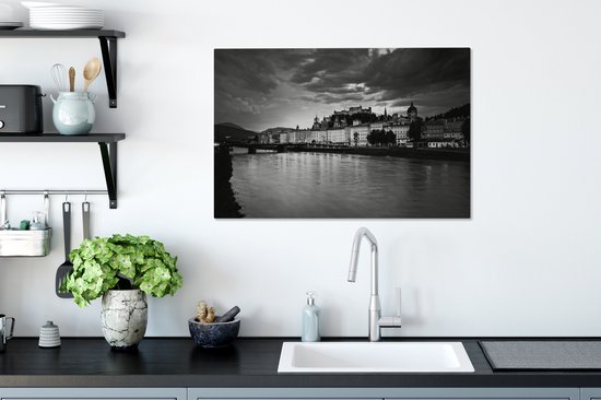 Tableau sur toile Coucher de soleil de Salzbourg - noir et blanc - 90x60 cm - Décoration murale