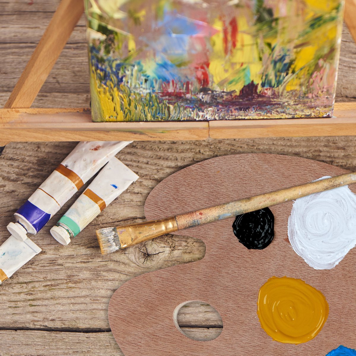 Klassiek houten rond kunstenaarspalet voor olieverfschilderij en aquarel